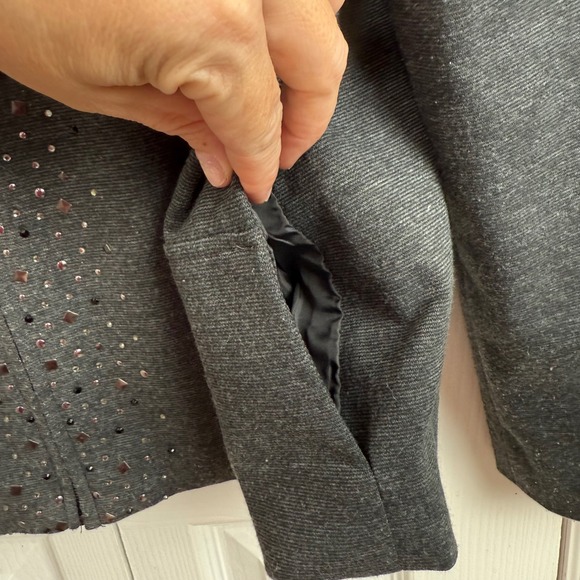 Alfred Dunner Women's Gray Rhinestone Embellished Zip Front Jacket Size 14 - Picture 4 of 8